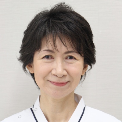 内山 佳代